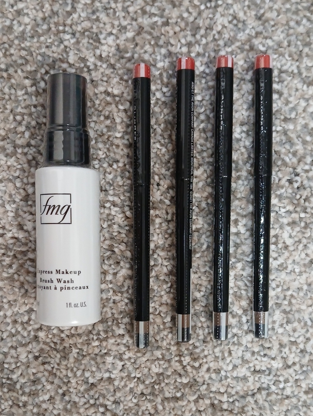 🩶Avon Glimmersticks Brow Liner BONUS Brush Wash